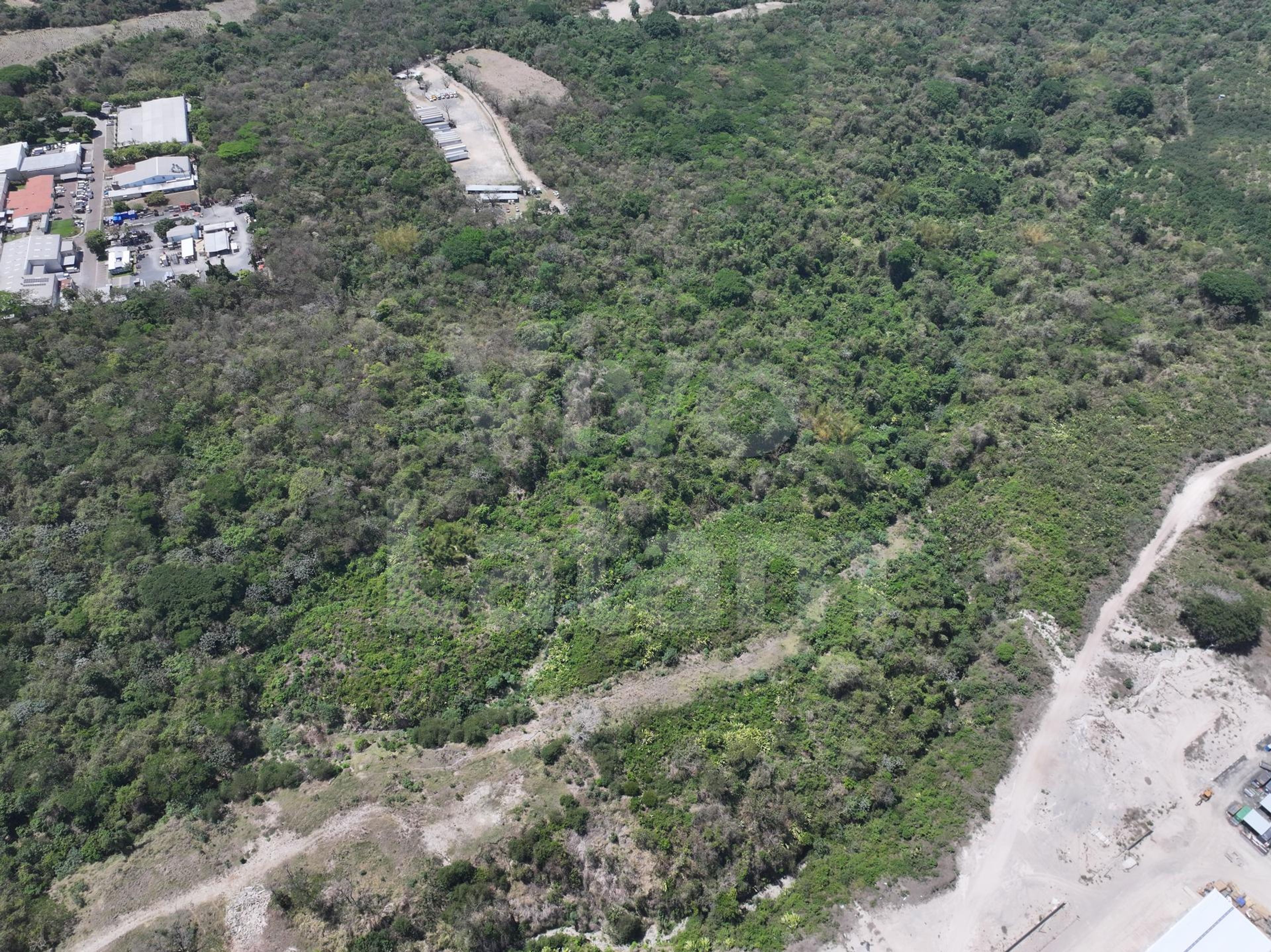 Industrial land for sale in Parque Industrial Apachulco
